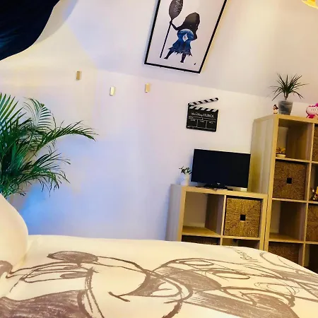 D'hotes A Themes A 2,4km Du Parc Bed and Breakfast Magny-le-Hongre
