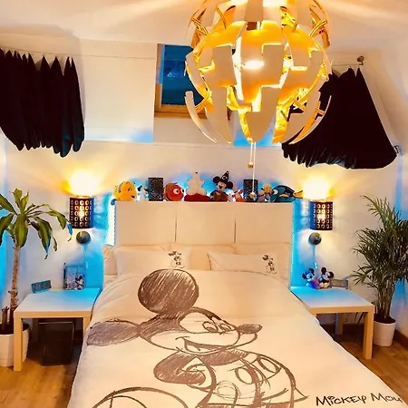 Bed and Breakfast D'hotes A Themes A 2,4km Du Parc *